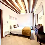 Central Flat Romantic Domus Remedio
