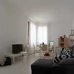 Uma Apartments
