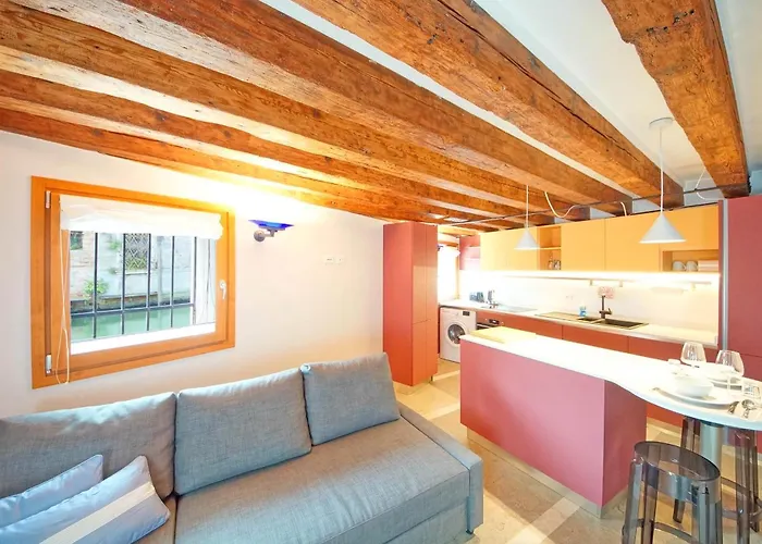 Dolcevita Apartments N 523