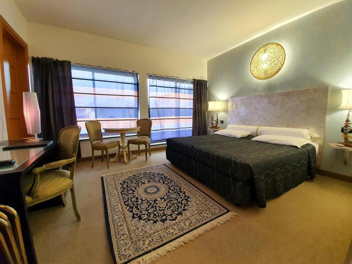 Feel Airport 3* Veneza