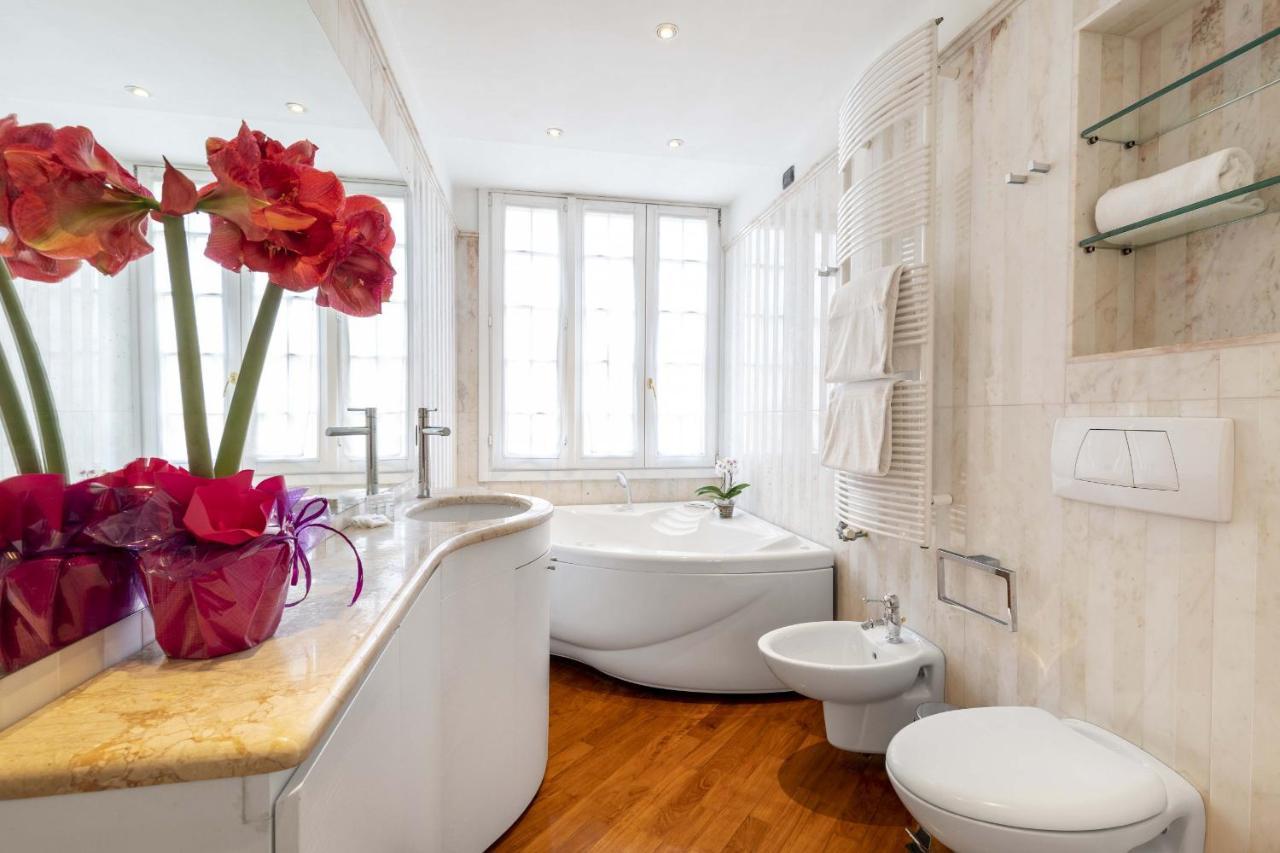Apartment Tolentini Canal View & Terrace By Wonderful Italy Venice