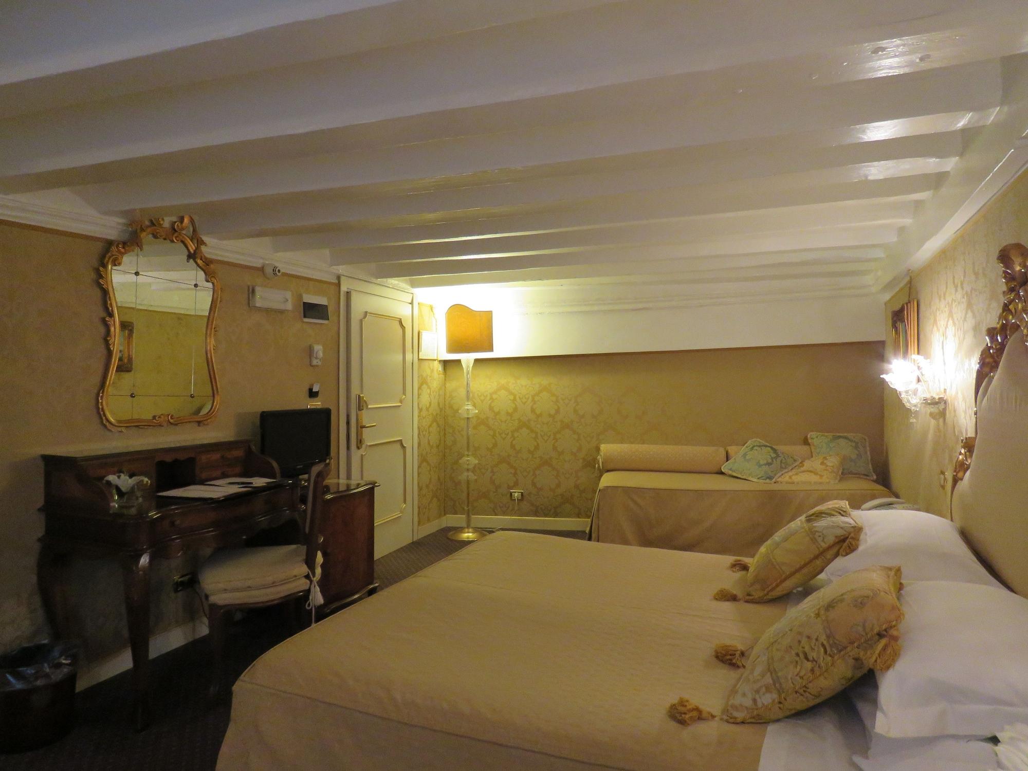 Hotel Antico Doge - A Member Of Elizabeth Group