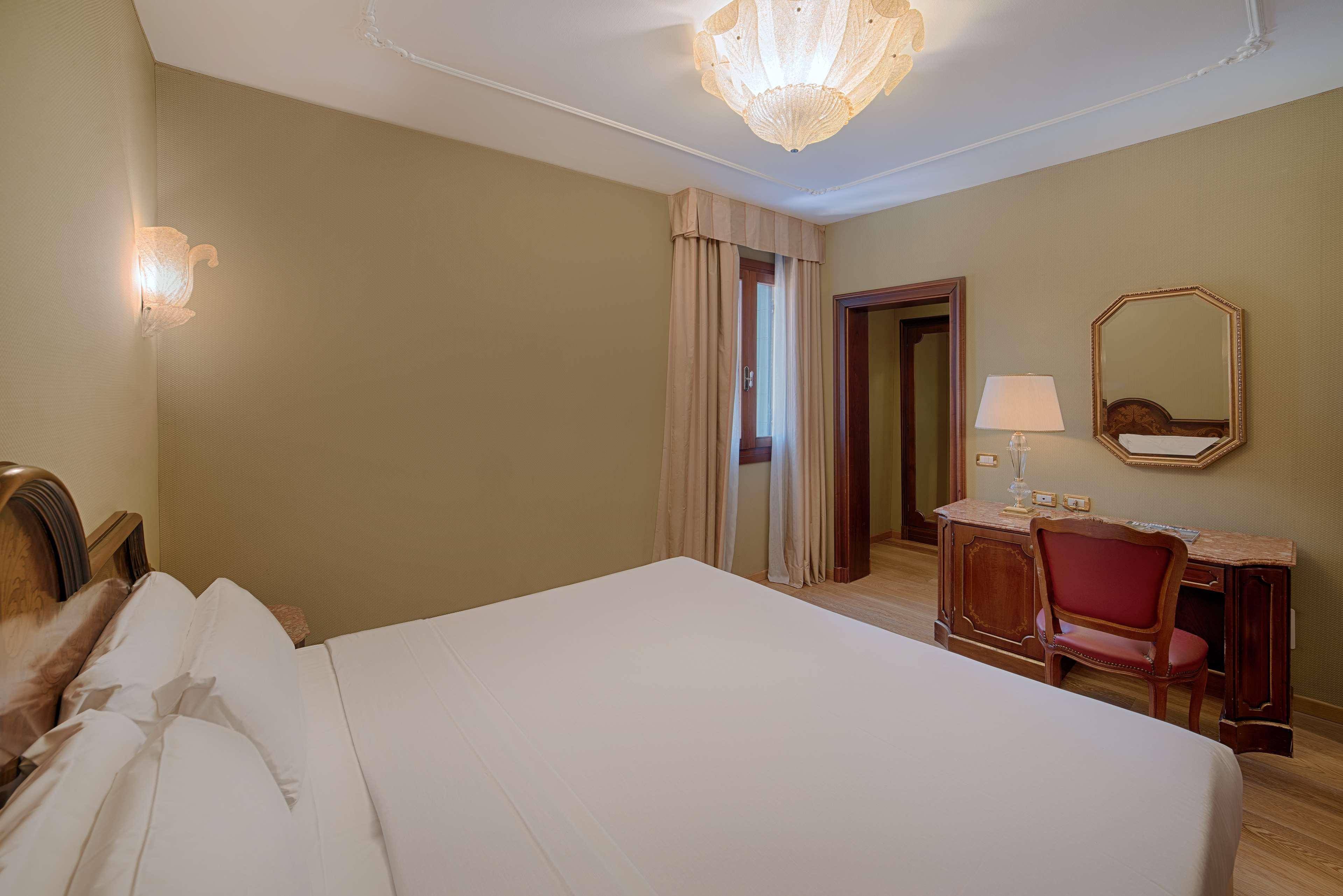 Nh Santa Lucia 4* Venice
