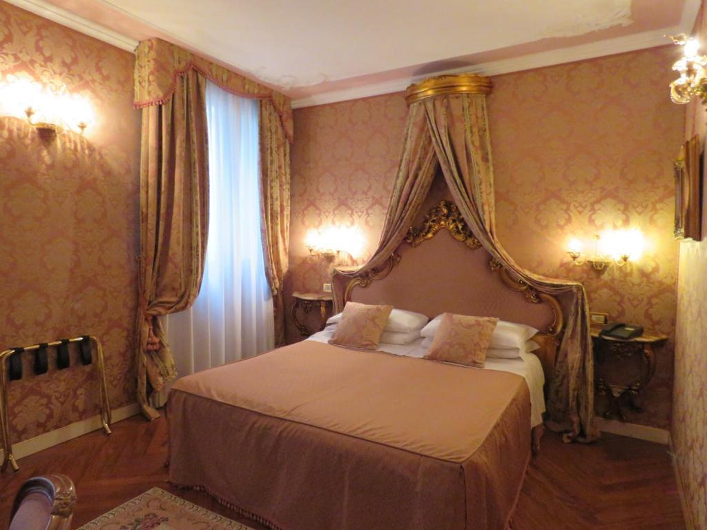 Hotel Antico Doge - A Member Of Elizabeth Group 3*