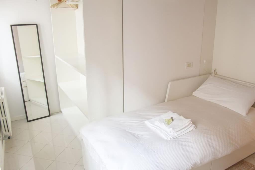 Holiday home Erbe Canal View Private House *