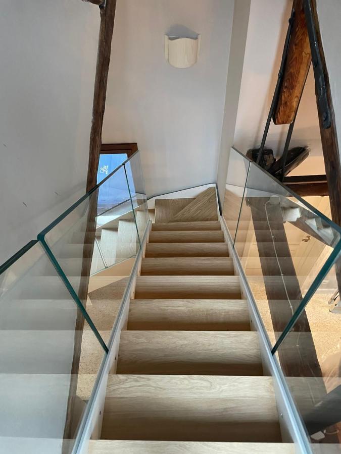 Palazzo Veneziano Direct At The Canal With Roof Terrace Holiday home Venice
