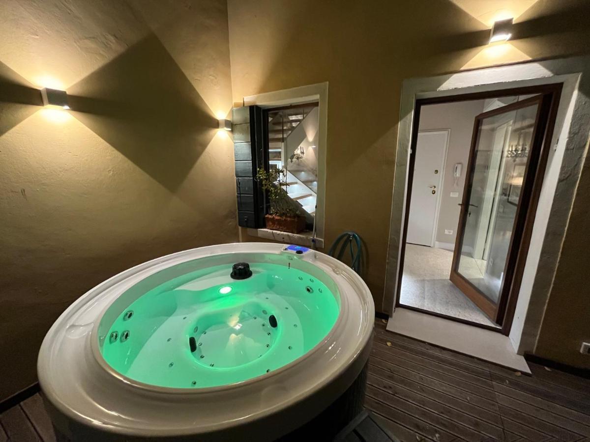 Holiday home Palazzo Veneziano Direct At The Canal With Roof Terrace *
