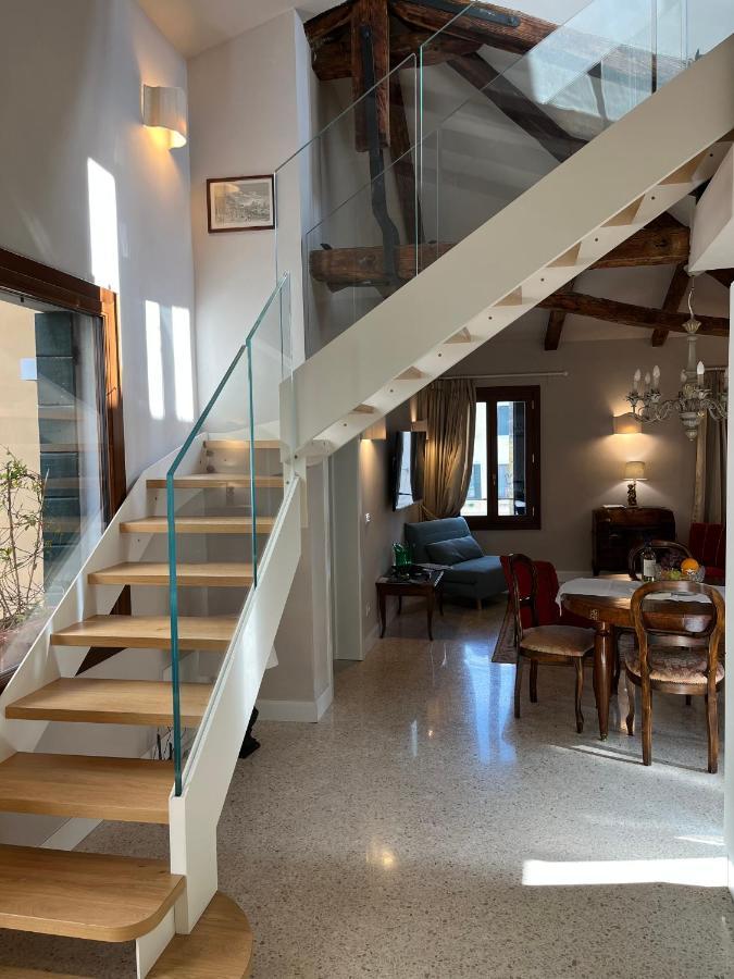 Palazzo Veneziano Direct At The Canal With Roof Terrace Holiday home