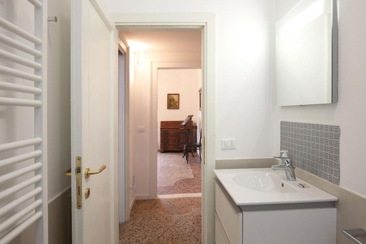 Santa Marta By Halldis Venice