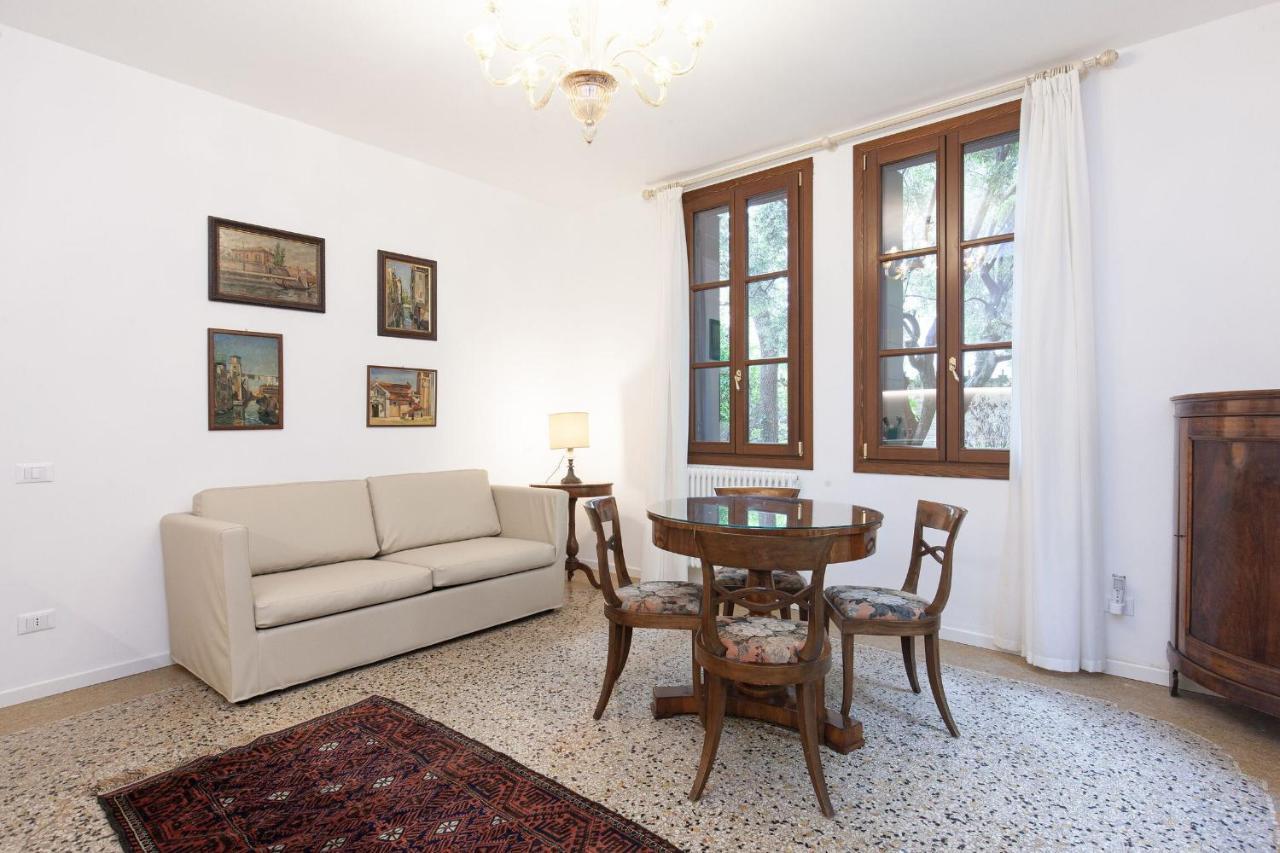 Santa Marta By Halldis Venice
