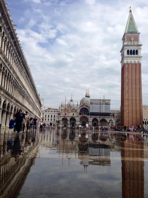 Incredible Location In San Marco's Square, Apartment Venice