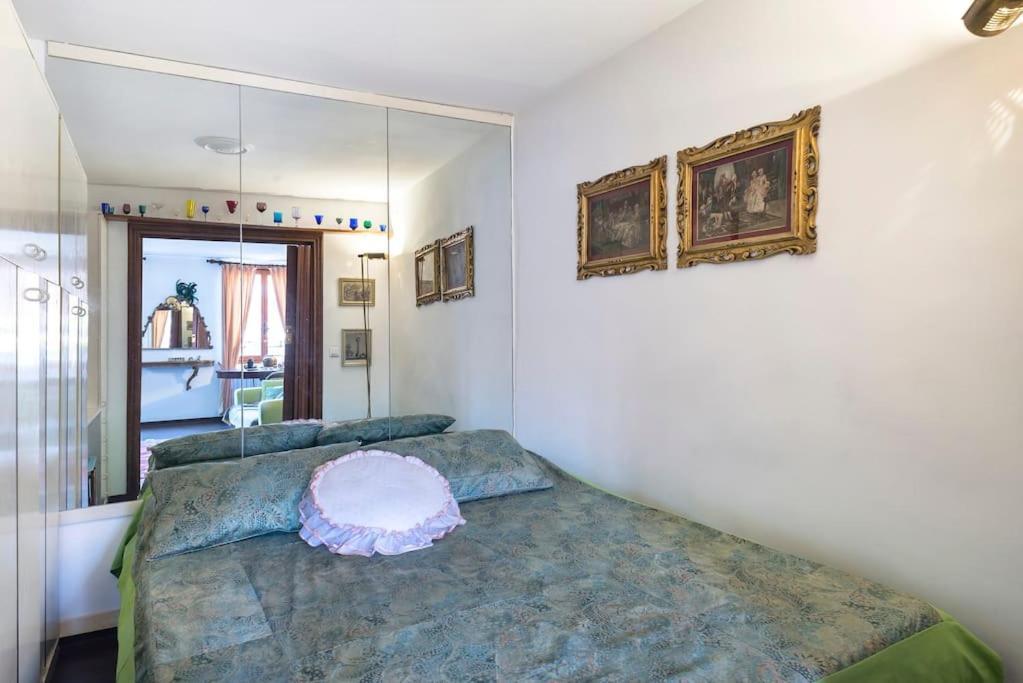 Incredible Location In San Marco's Square, Apartment Venice