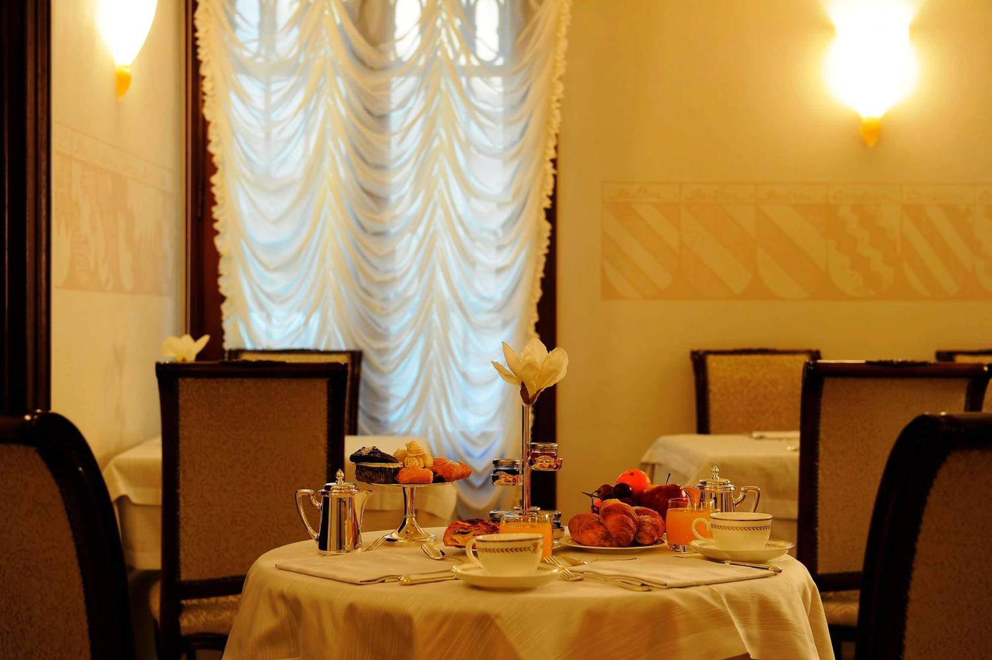 Hotel Ai Reali - Small Luxury Of The World 4*