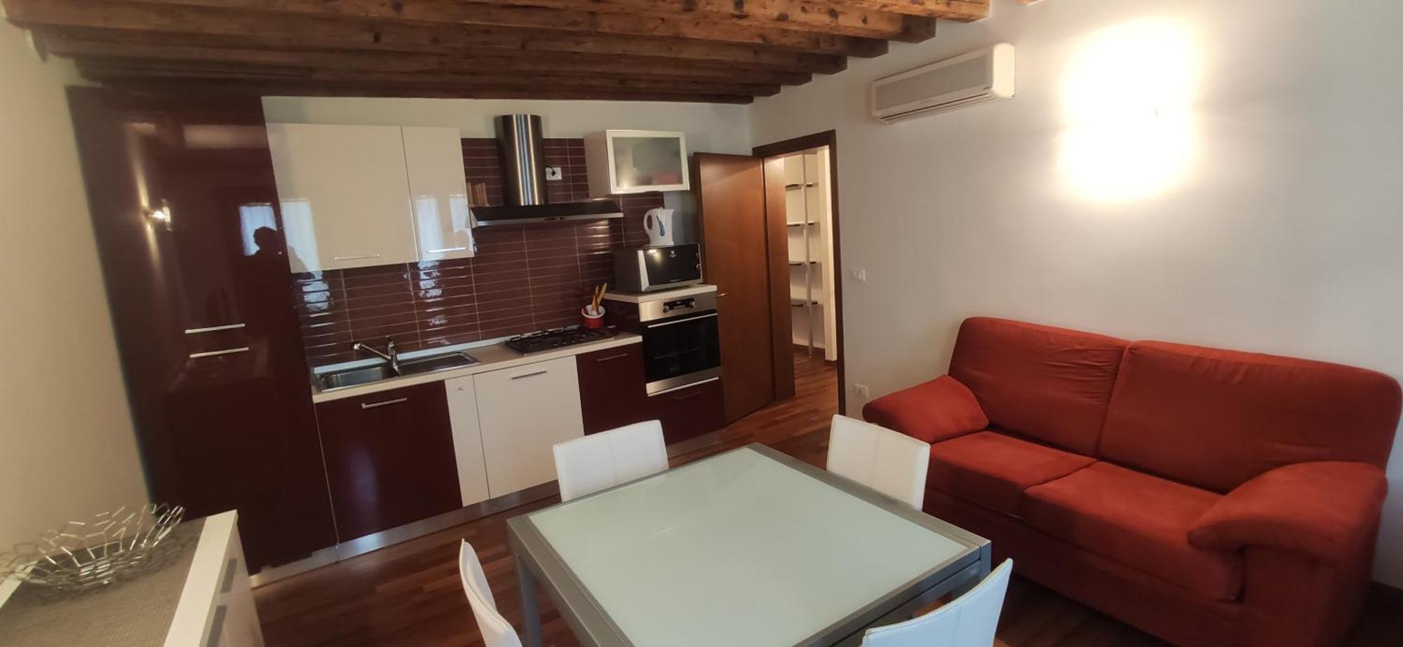 Ca' Botteri Apartment