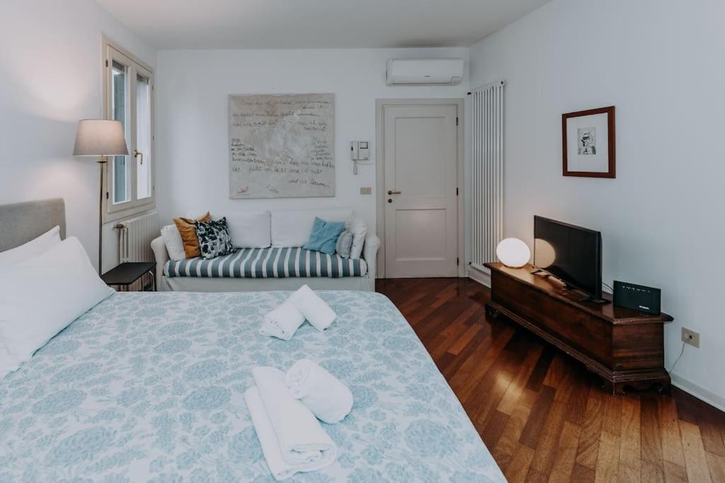 Apartment Elegant With Private Terrace In - Frari Church