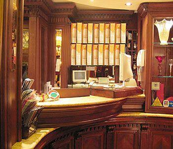 Lux Hotel