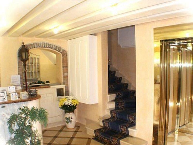 Hotel Ovidius Veneza
