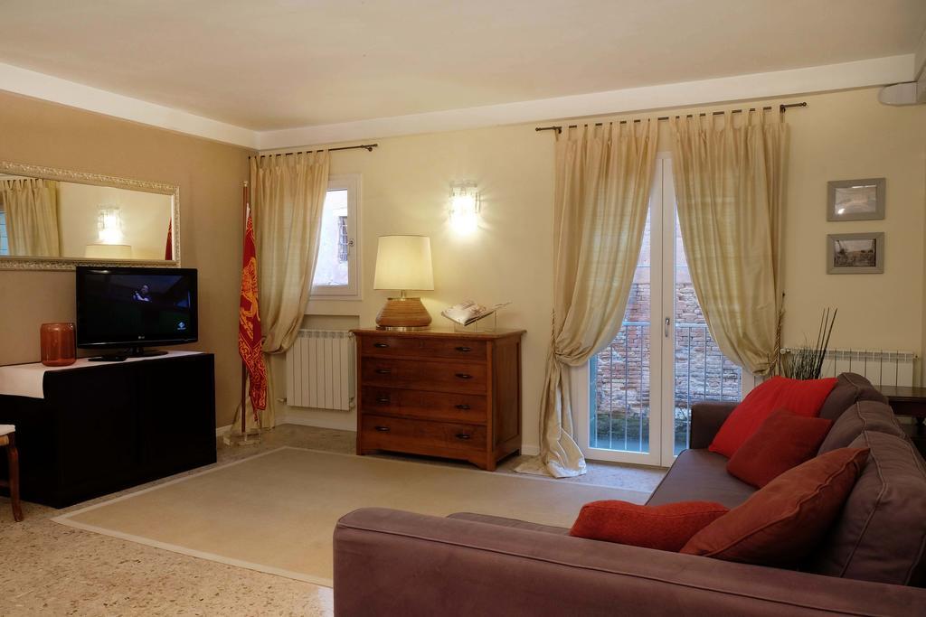 La Levantina Apartment *