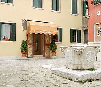 Eden Hotel 3*