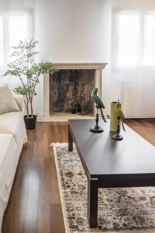 Apartment Grand Palace Canal View Venice