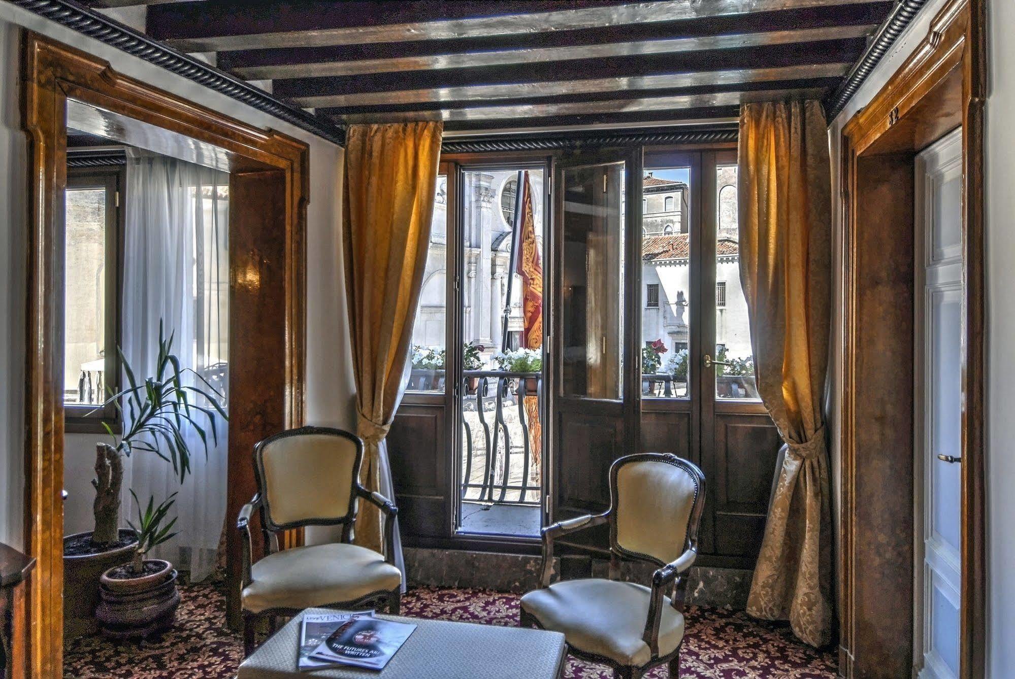 Scandinavia - Relais