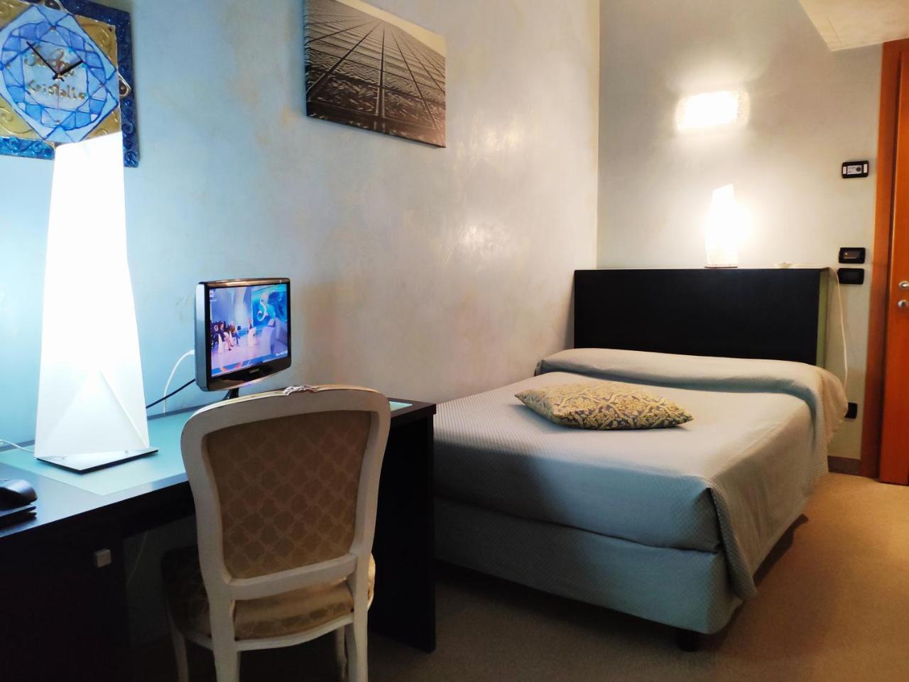 Casa de hóspedes Feel Airport 3*