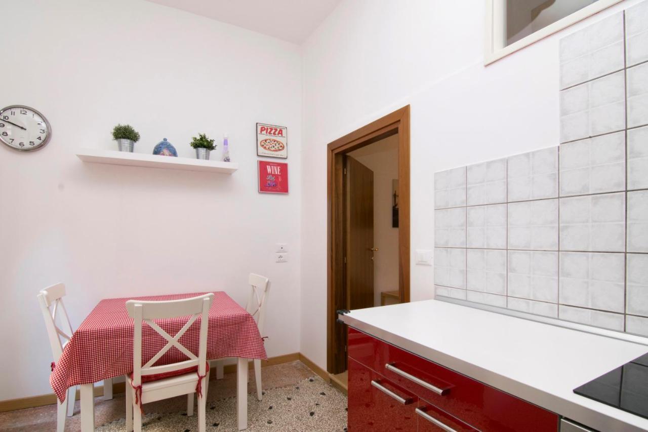 S & L House Apartment