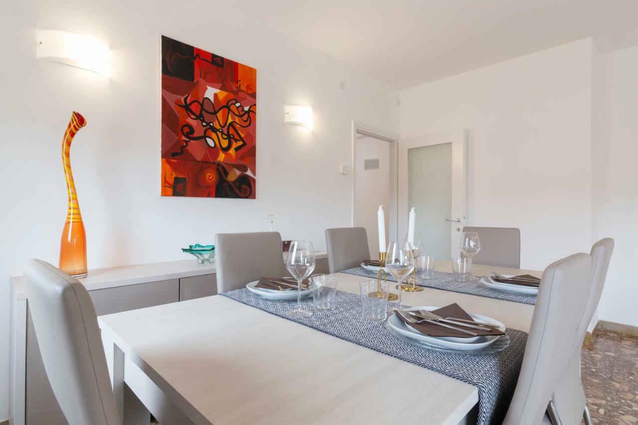 On The Canal Apartment