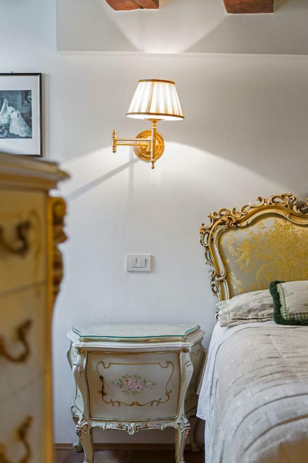 Luxury And Romantic Secret Escape In Venice!