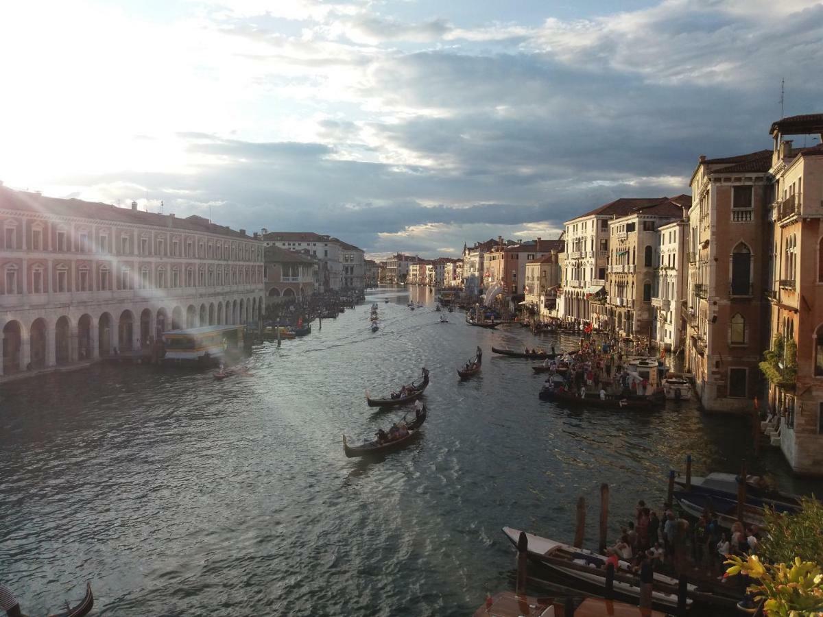 Casa Cattaneo Grand Canal View Apartment