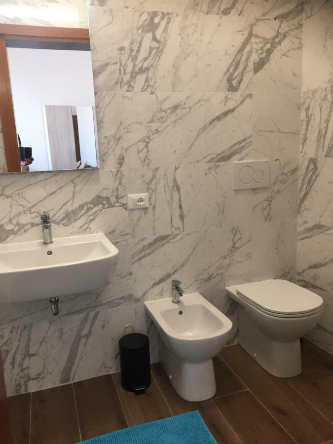 Tintoretto 1 Con Terrazza Sopra Il Tetto, 3 Bagni, 3 Grandi Da Letto, Super Nuovo