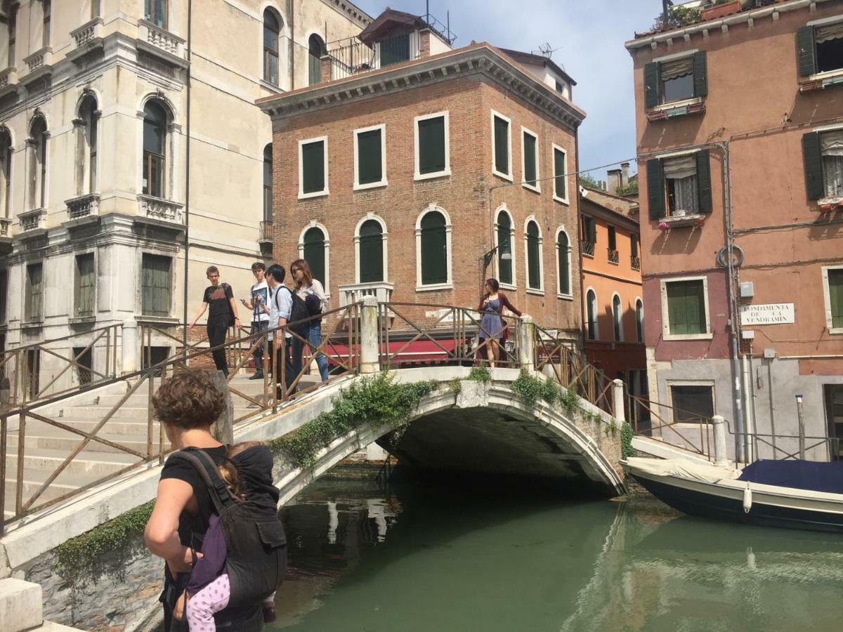 Apartment Tintoretto 1 Con Terrazza Sopra Il Tetto, 3 Bagni, 3 Grandi Da Letto, Super Nuovo Venice