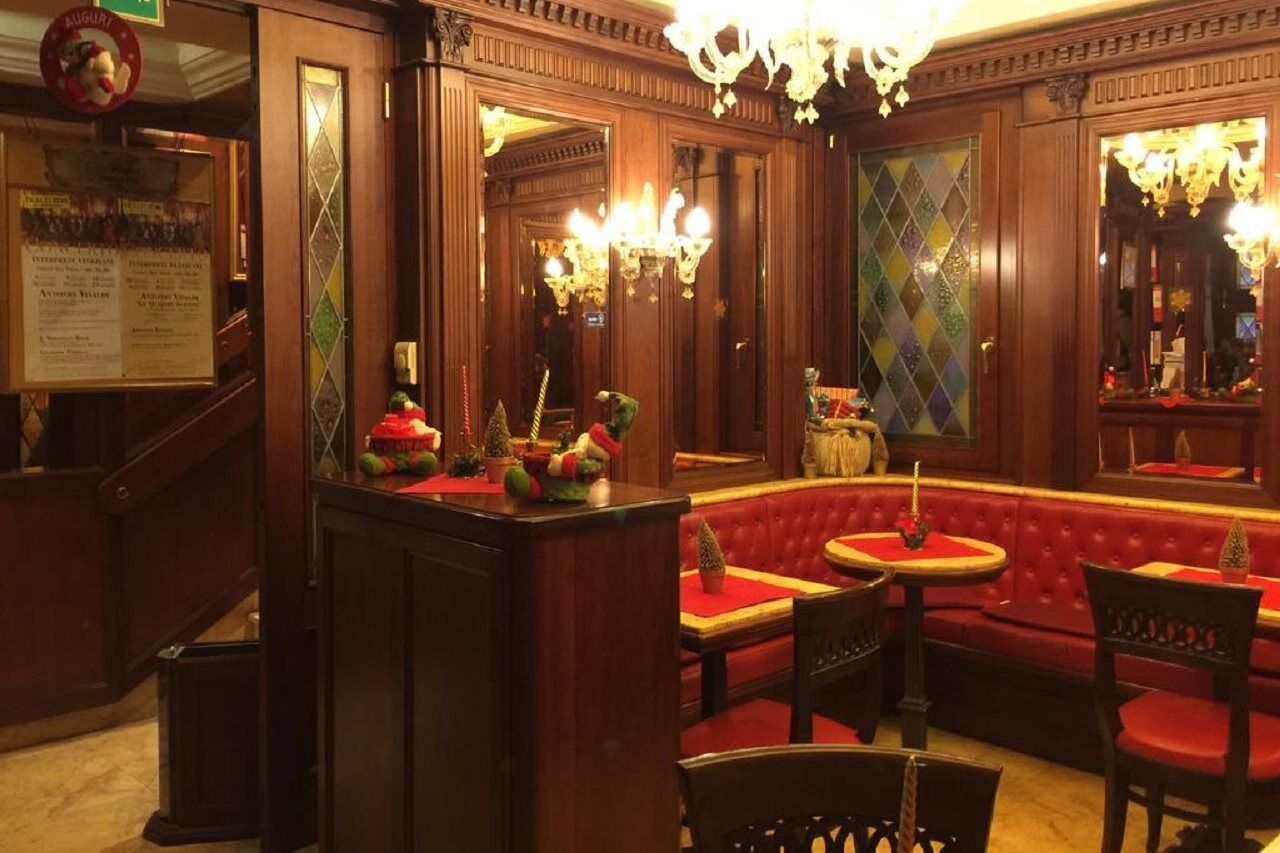Lux Hotel
