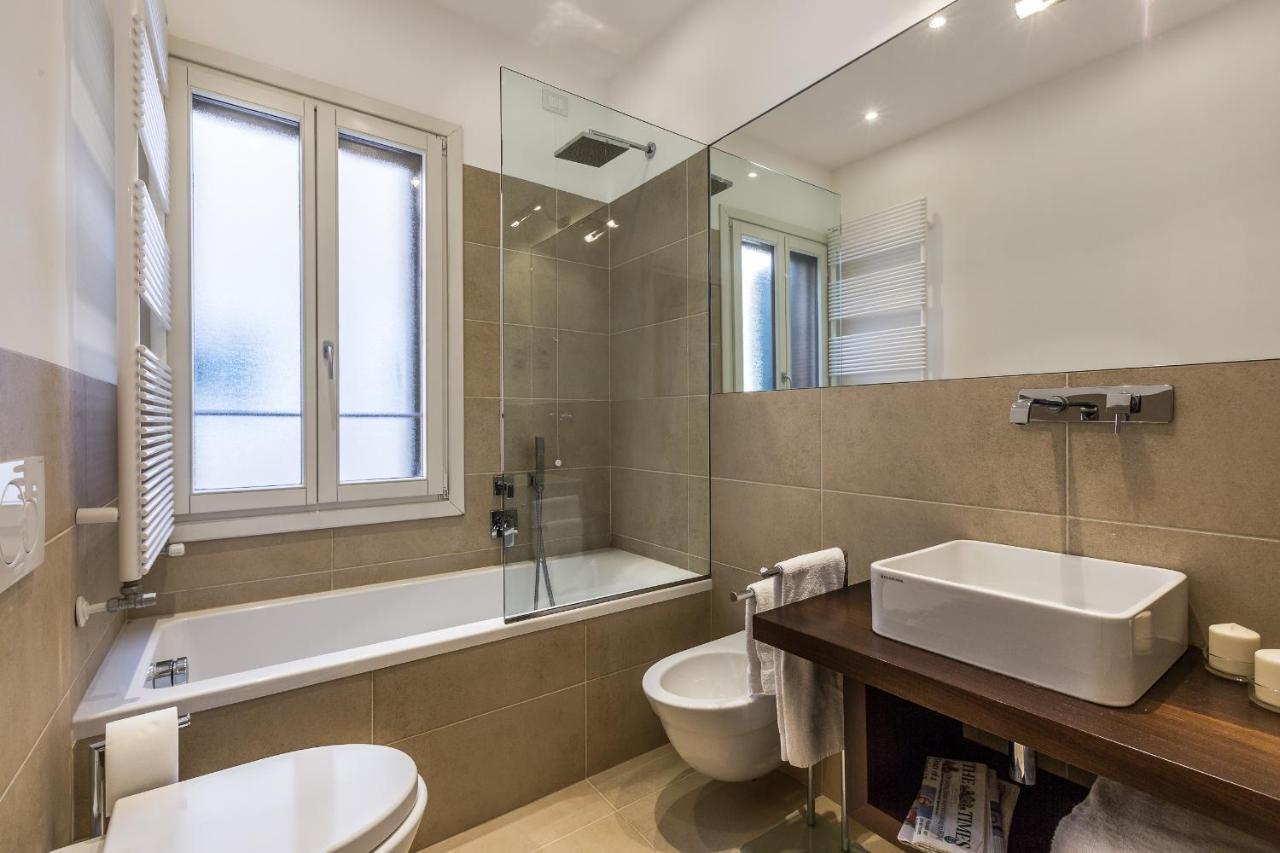 Ca' Meraviglia Canal View Apartment *