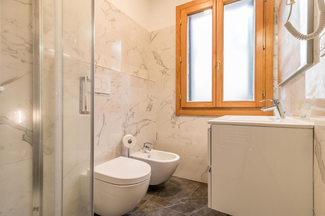 Venetian New Style @ Ca' D'oro Apartment Venice