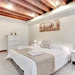 Guggenheim Collection Venice Apartment