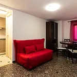 Veneziacentopercento Ole Apartment