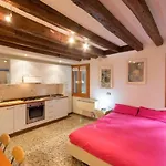 Appartamenti Ca D\'Oro