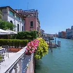 Ca\' Dei Cuori On The Grand Canal