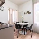 Sea To Sky Apartments By Wonderful Italy