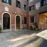 Ca Del Duca Canal Grande