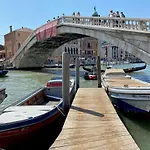 Ca\' Geremia Apartment