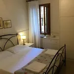 Cozy Apartment Close Biennale