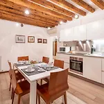 Central Apt
