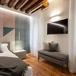 Sant\'Angelo Apartment By Wonderful Italy