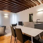 Sant\'Angelo Apartment By Wonderful Italy