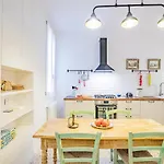 Ca\' San Beneto Completely Refurbished In A Fabulously Central Area