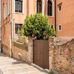 Venice Luxury Suites