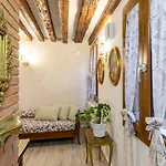 Venice Downtown With Private Garden