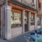 Venice Downtown With Private Garden